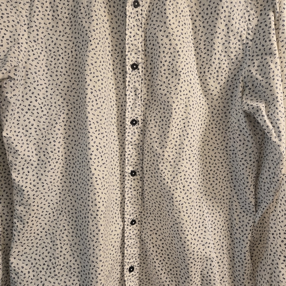 Zara Men's White With Blue Roses Button Down Shirt Size M - Picture 2 of 6
